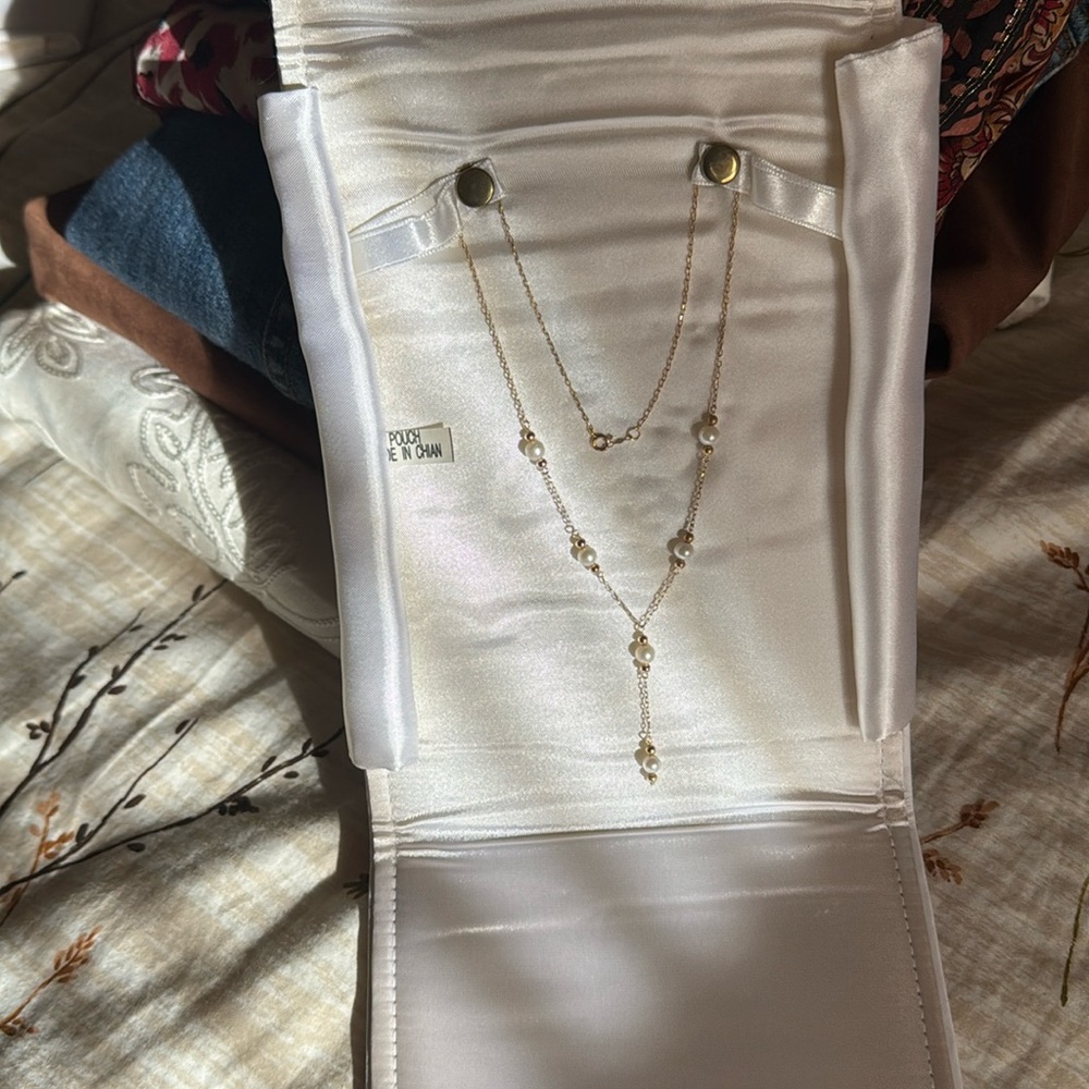 Pearl and 10k gold
Worn once
